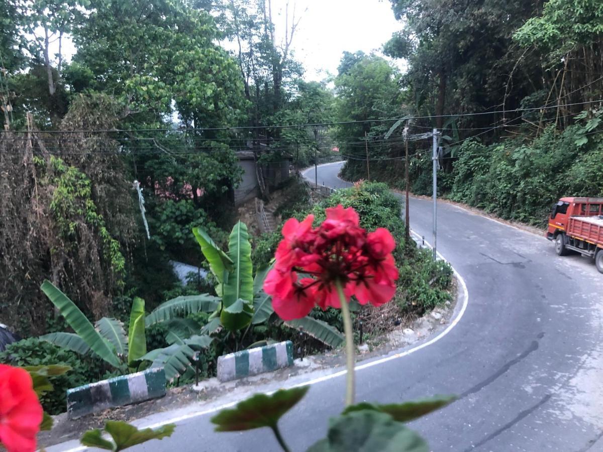 Maple Homestay Kalimpong Buitenkant foto
